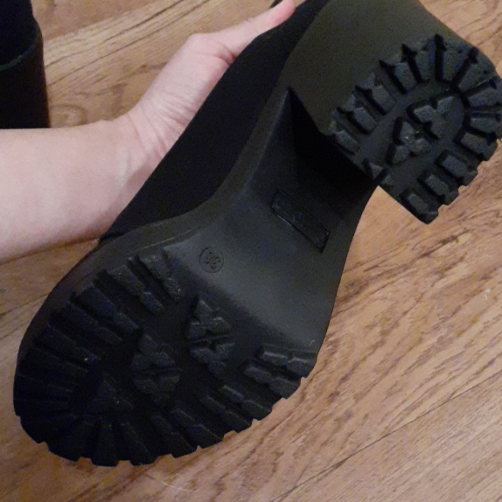 Divided booties - Picture 7 of 7